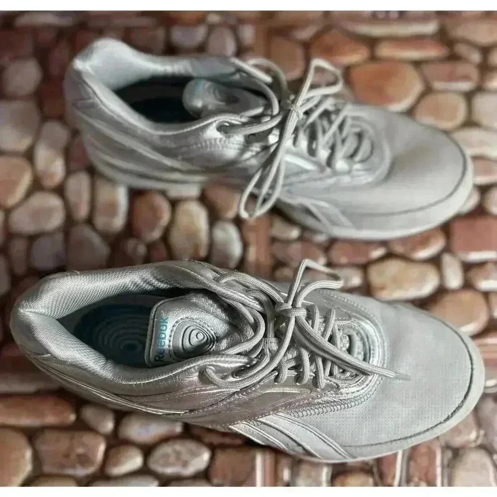 Reebok Easytone 10 Gray Silver Women’s Athletic Sneakers - Picture 3 of 16